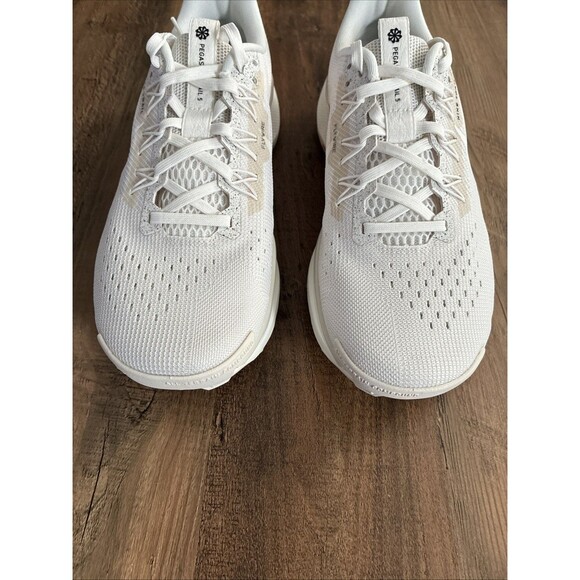 Nike Men Size 8 ReactX Pegasus Trail 5 'Sail Red' Running Shoes DV3864-003 - Picture 4 of 7